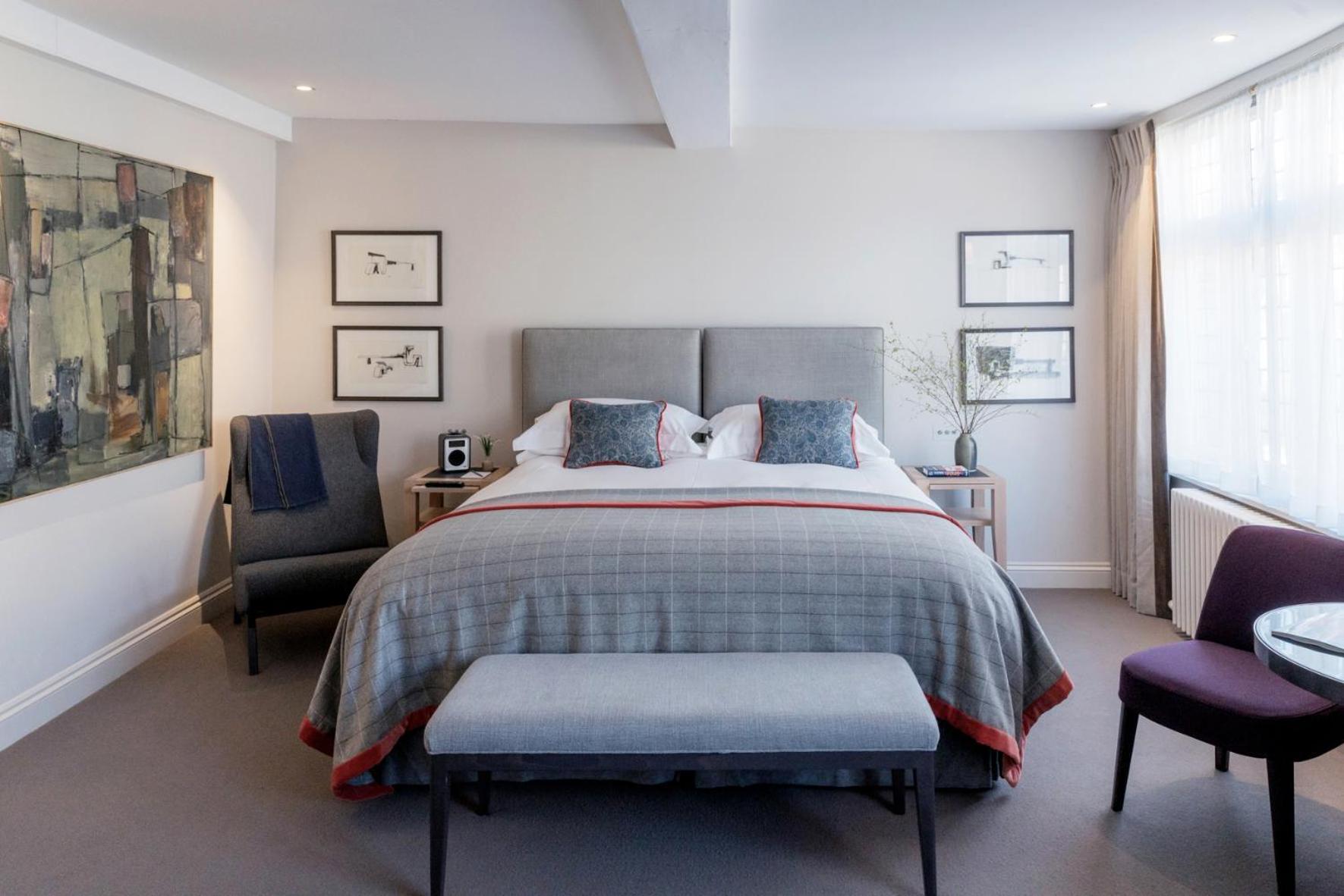 Old Bank Hotel Oxford Exterior photo A bedroom at The Wolseley