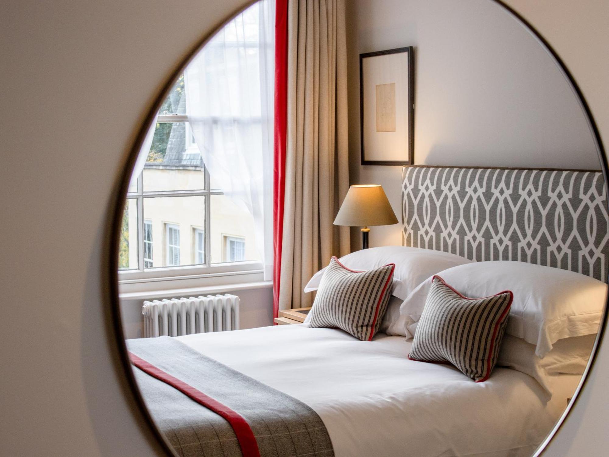 Old Bank Hotel Oxford Exterior photo A bedroom at the hotel