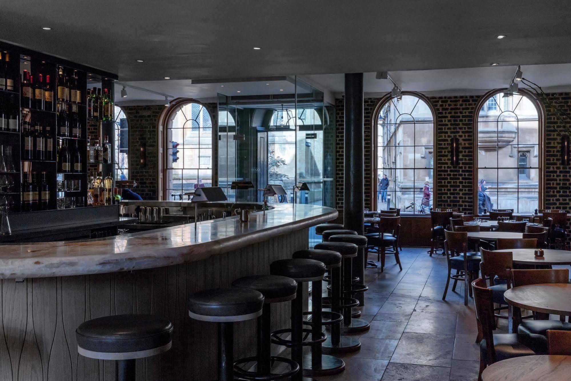 Old Bank Hotel Oxford Exterior photo Interior of the restaurant