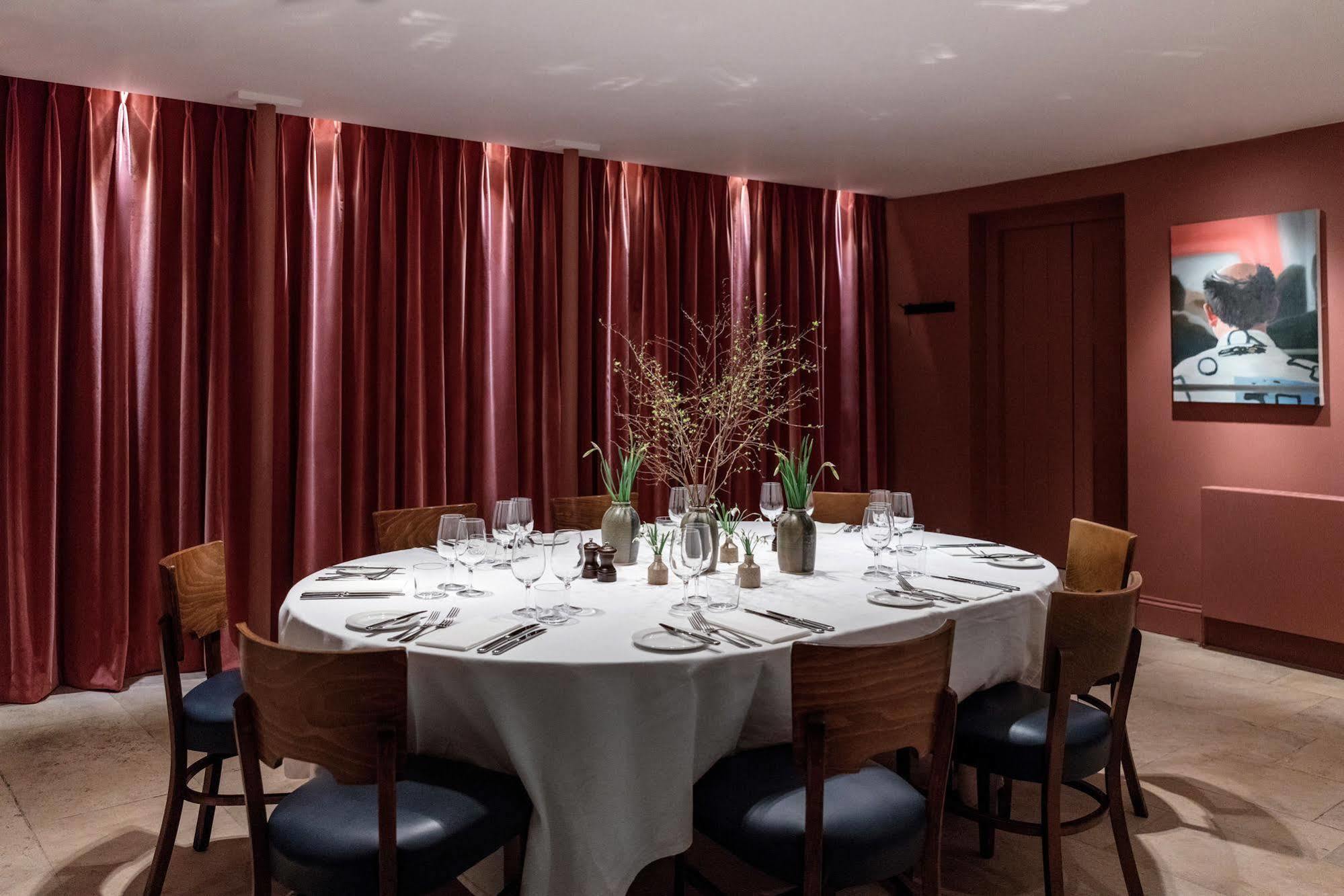 Old Bank Hotel Oxford Exterior photo The dining room at the 2012 Olympic Village